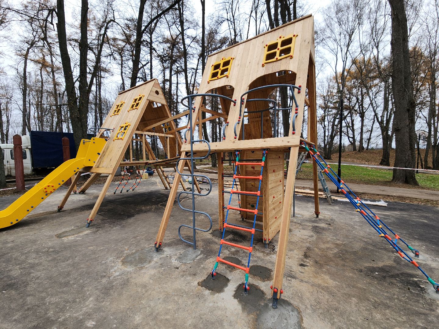 Парк городок, парки подмосковья, руза, детская площадка, рузский городской округ, московская область, подмосковье, вертикалки,