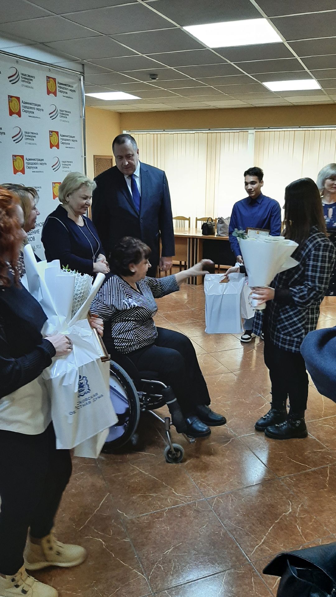 дети, помощь людям,