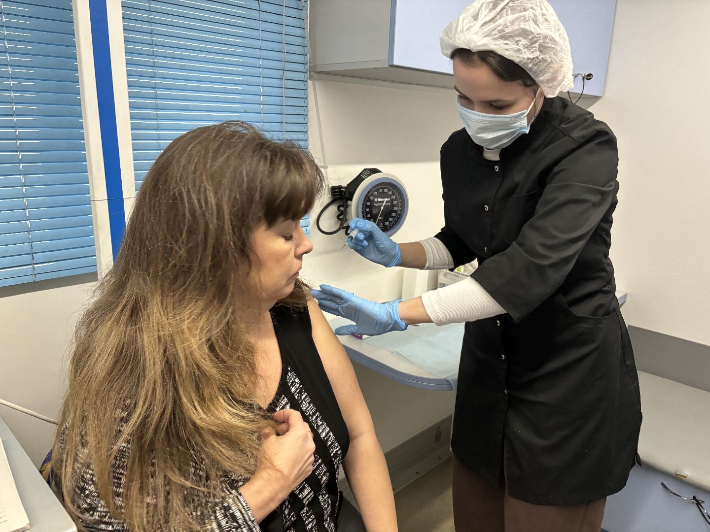 вакцинация, мобильные пункты вакцинации, мфц,