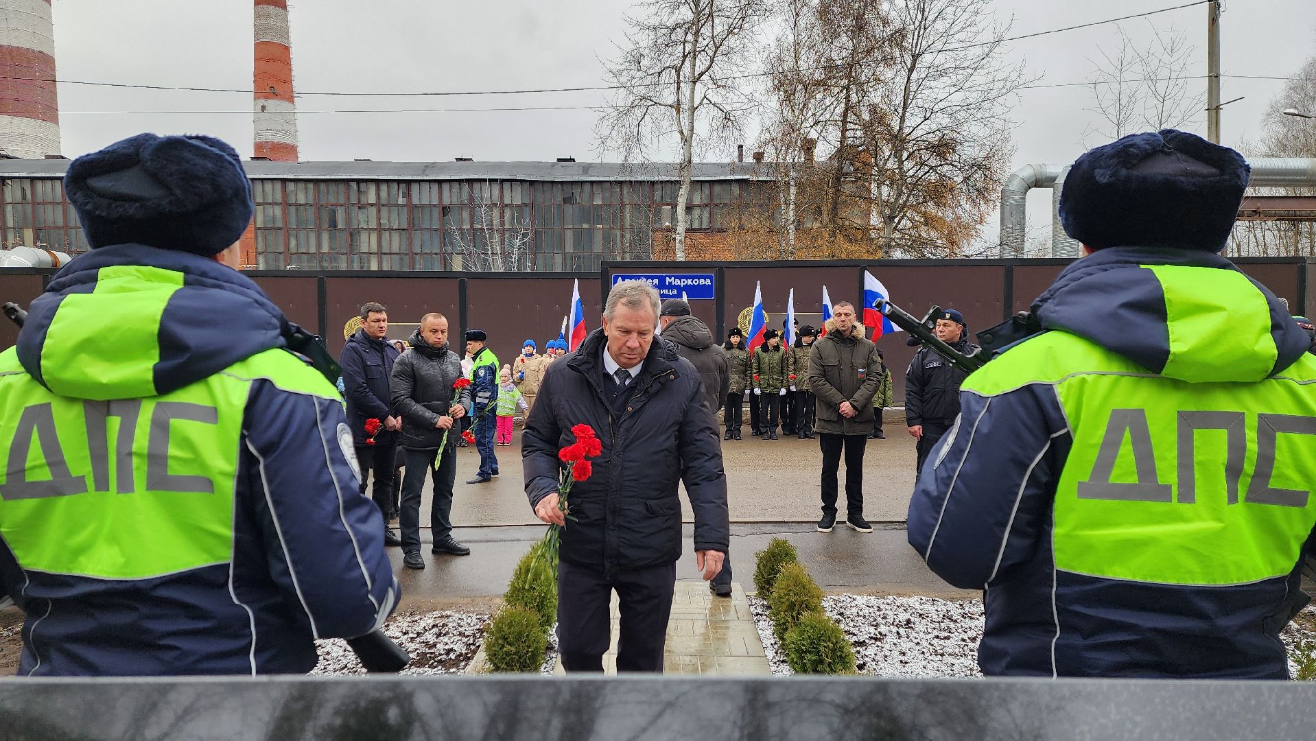 Солнечногорск, вертикалки, Алексей Марков, полиция, памятный камень,