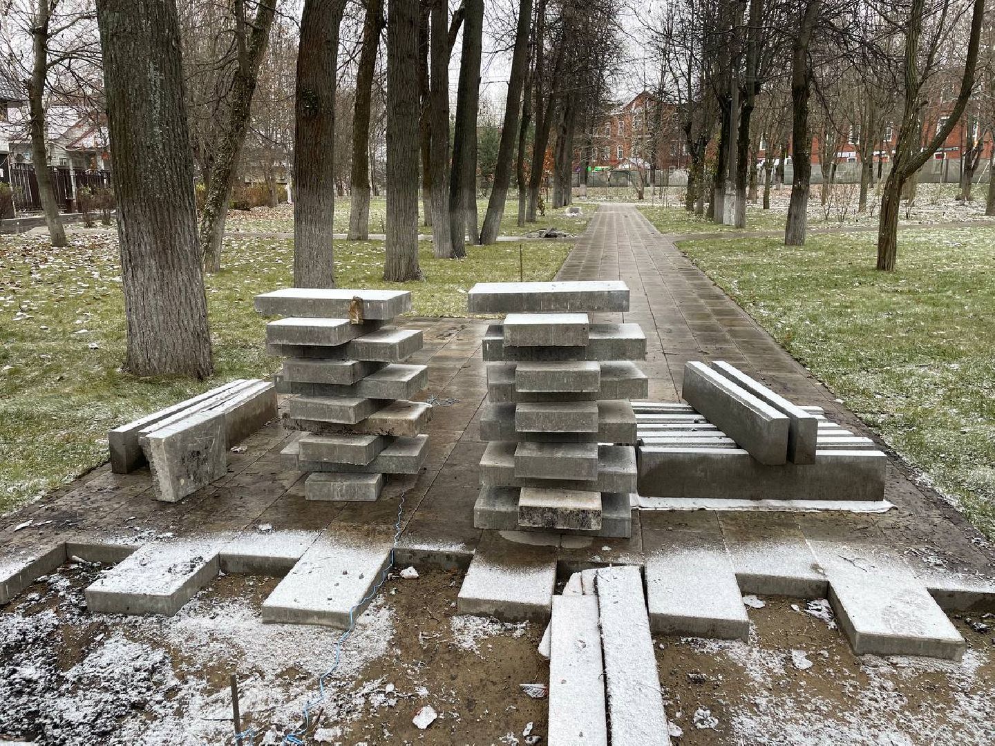 Дмитров, Сквер генерала Кузнецова в Яхроме, Минблаго, вертикалки,