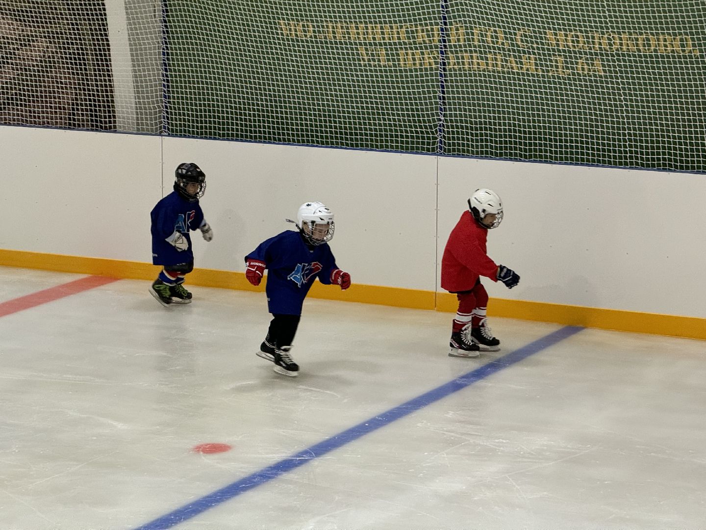 Хоккейная академия, Хоккей для детей, Академия имени Касатонова, Алексей Касатонов, Федерация хоккея России, Красная машина, Село Молоково,