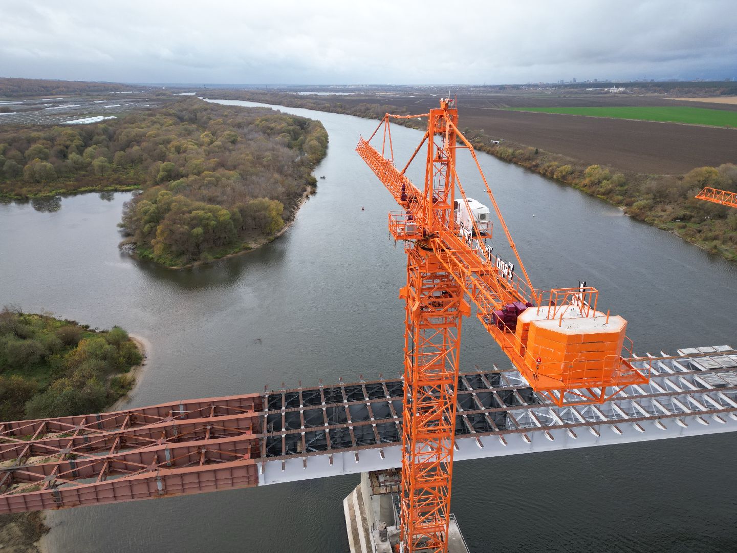 видео с коптера, мост, строительство,