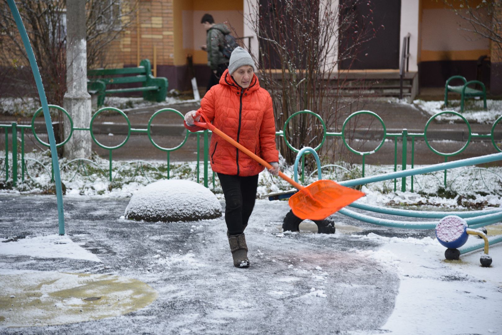 лотошино, благоустройство, уборка снега, очистка дворов, вертикалки,