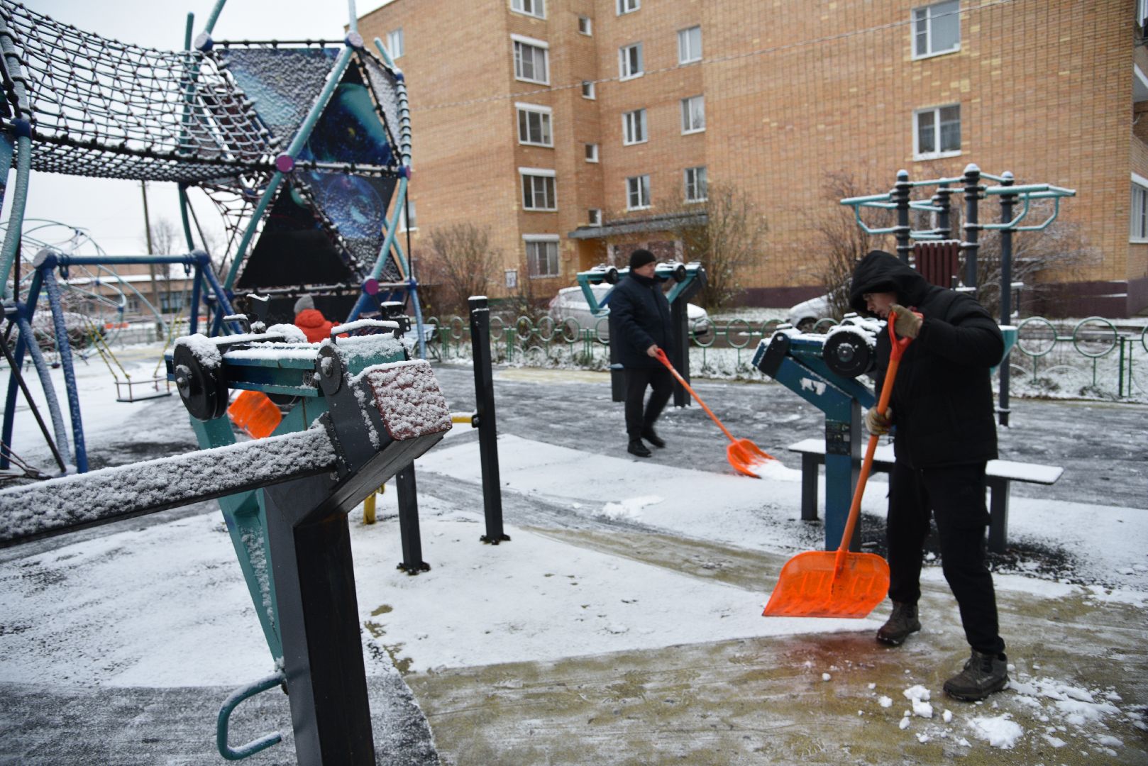 лотошино, благоустройство, уборка снега, очистка дворов, вертикалки,