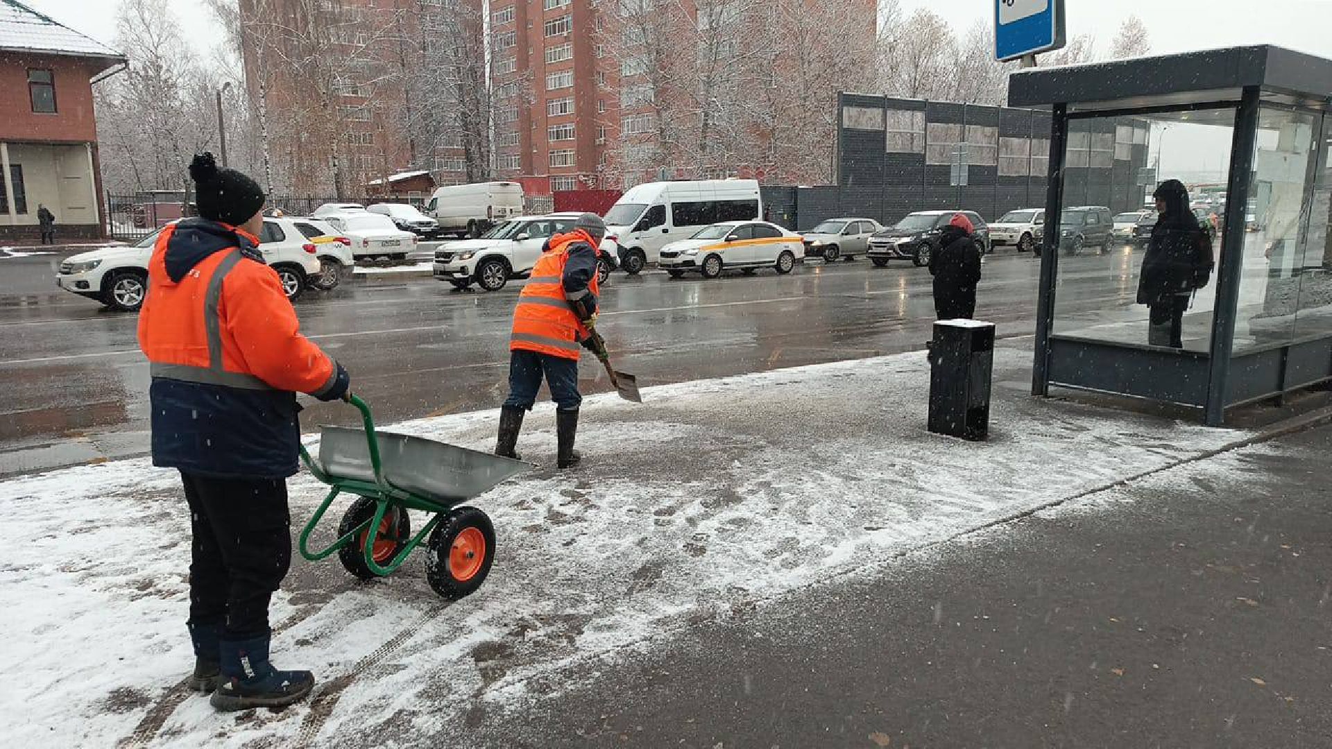вертикалки, пушкино, уборка снега, коммунальная техника, коммунальная служба,