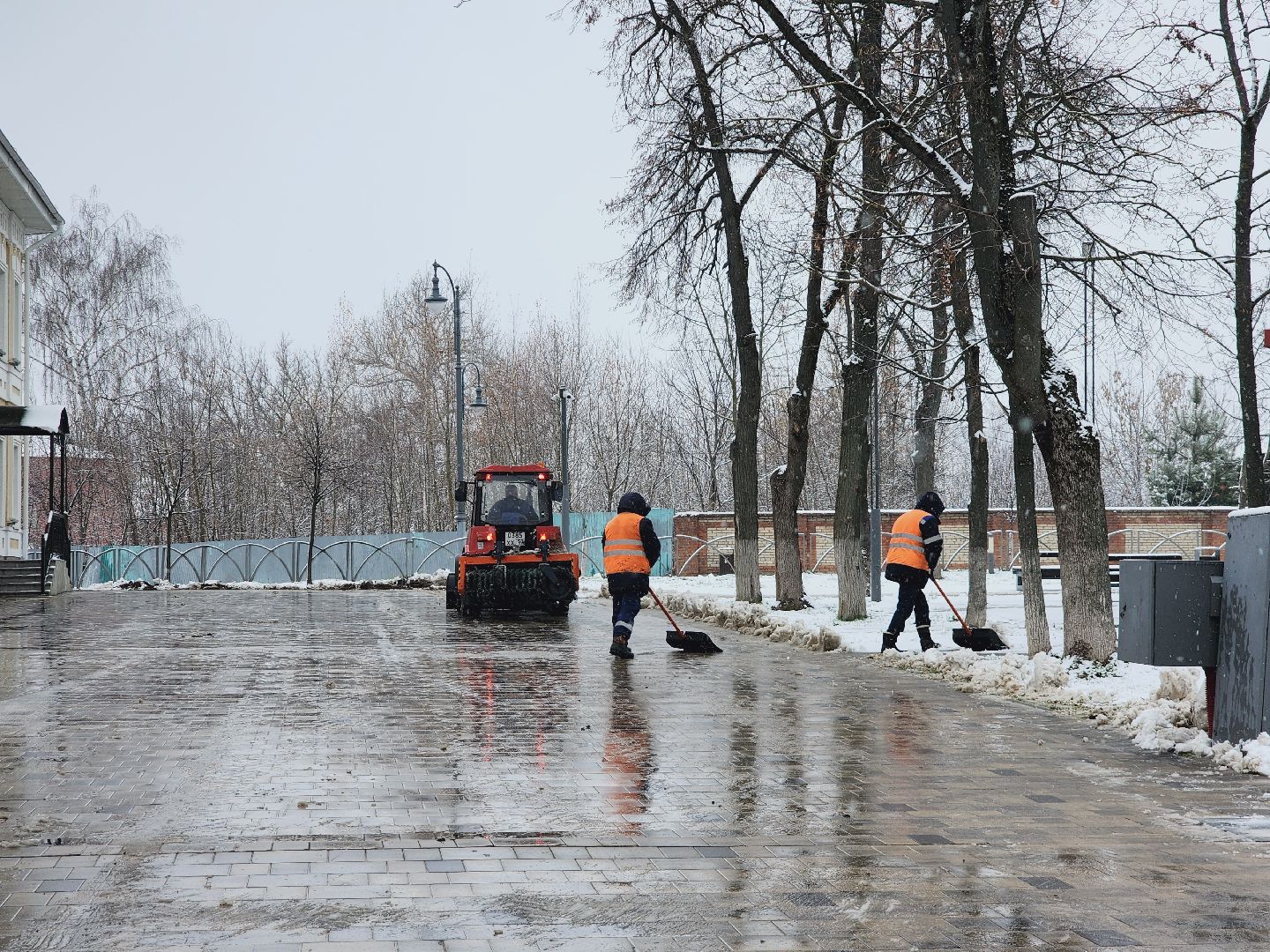 Егорьевск, Подмосковье, Московская область, снег, благоустройство, уборка снега, комунальная техника,вертикалка, вертикальное видео,