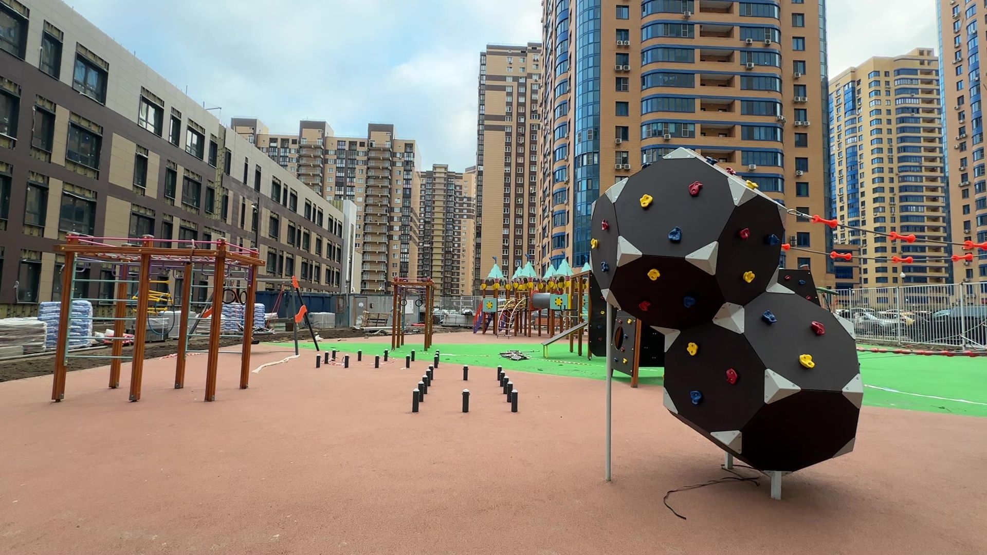 Реутов, вертикалки, строительство, образование, школа на 1100 мест, образовательный комплекс, стадион, внутренний двор, коворкинг,