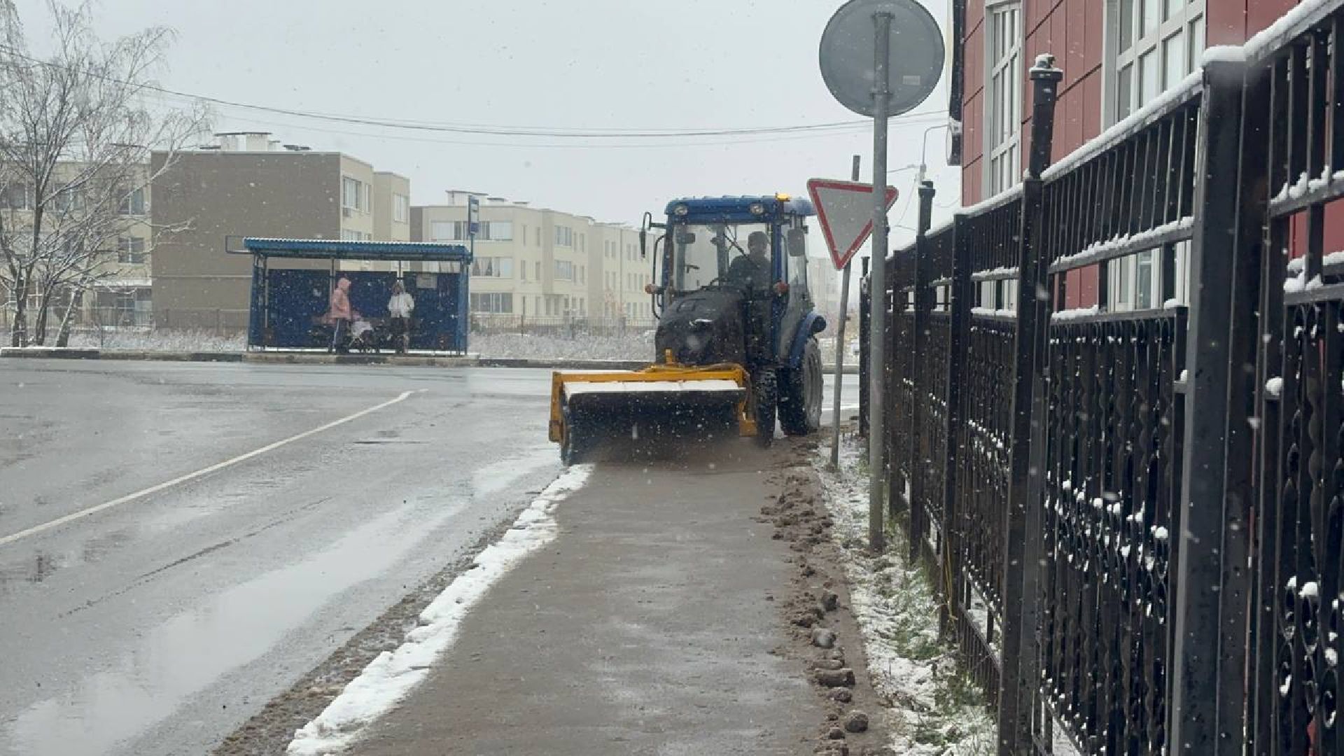 уборка снега, после снегопада, домодедедово,