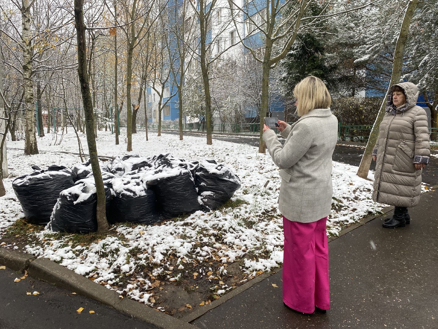 уборка улиц города, власиха уборку улиц, первый снегопад, власиха жкх, заозерный власиха,вертикалки, вертикальное видео,