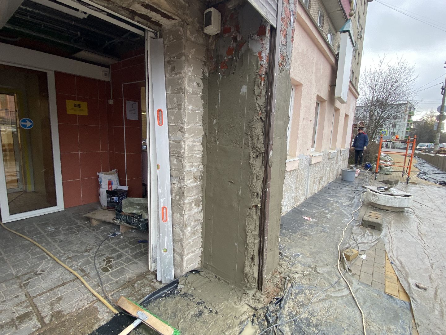 Тротуар, Ремонт, детская поликлиника, Ремонт крыши, вертикалки,