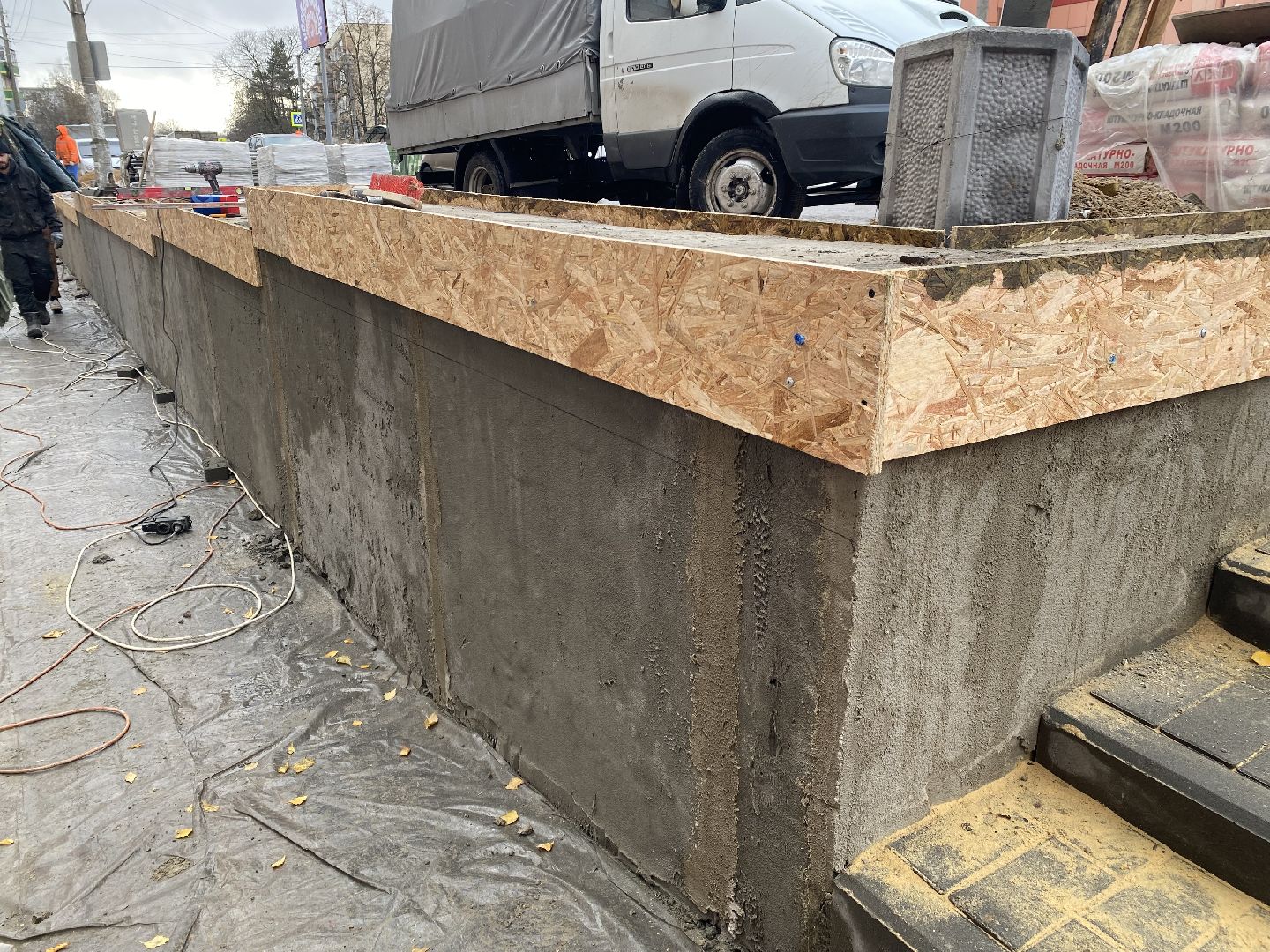 Тротуар, Ремонт, детская поликлиника, Ремонт крыши, вертикалки,