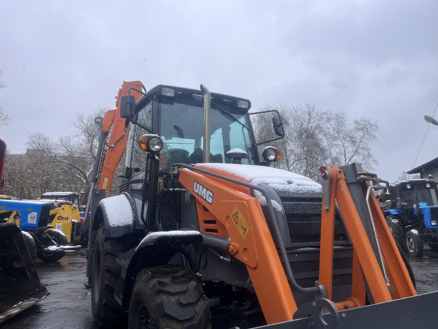 техника, снег, уборка, уборка снега, маз, новая техника,трактор,