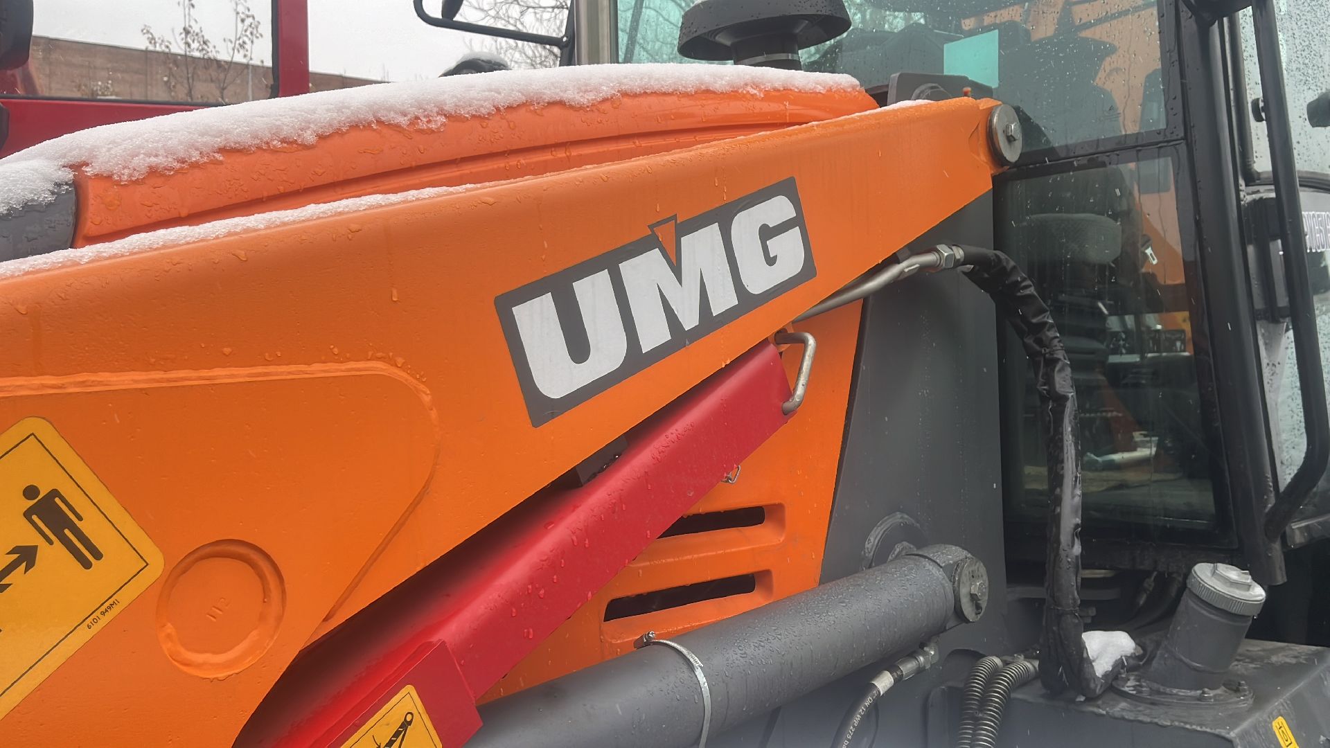 техника, снег, уборка, уборка снега, маз, новая техника,трактор,