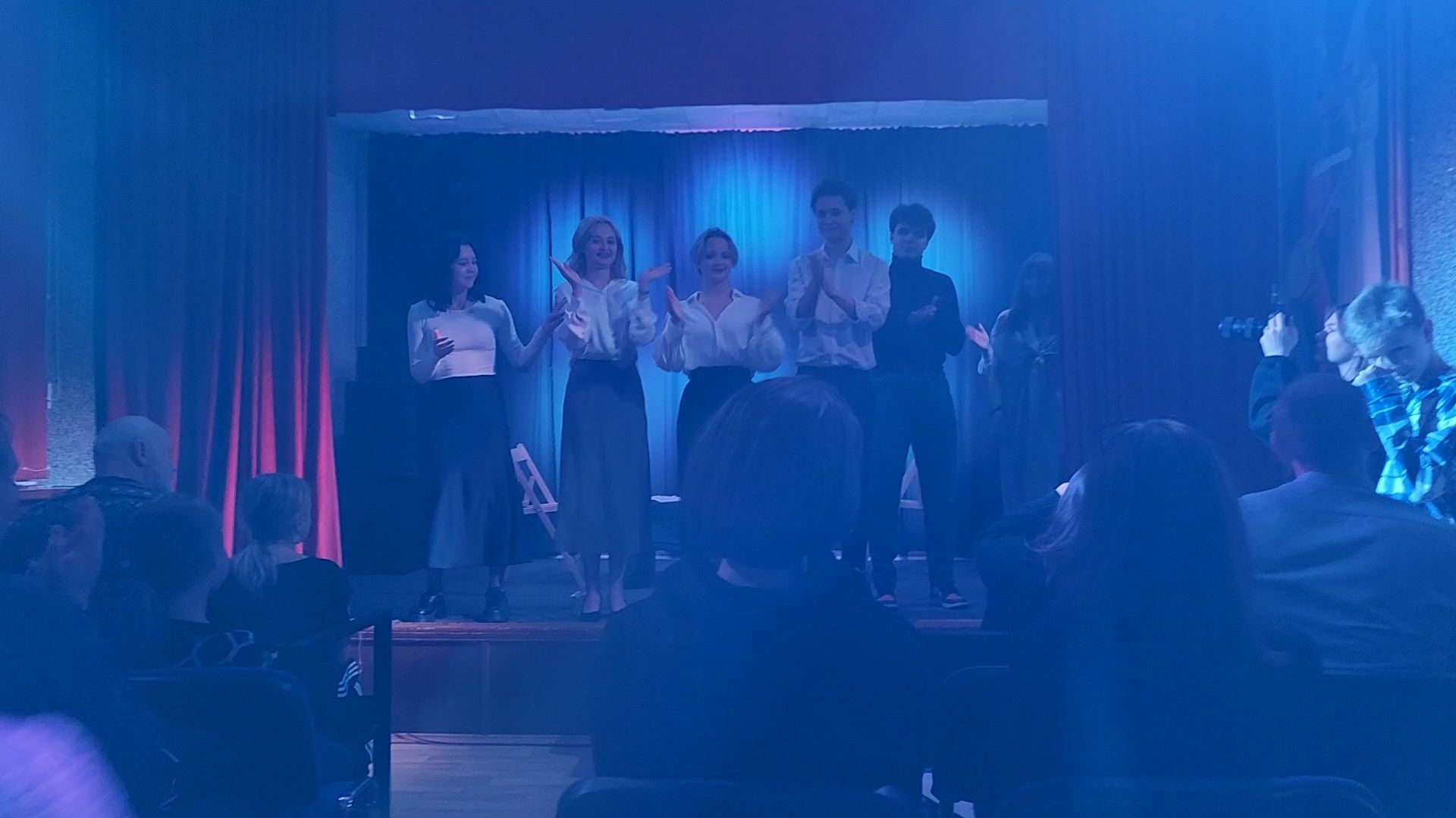 Бронницы, Литературный клуб Свет, Молодежный центр алиби, Премьера спектакля поэтессы, Молодежь Бронниц,