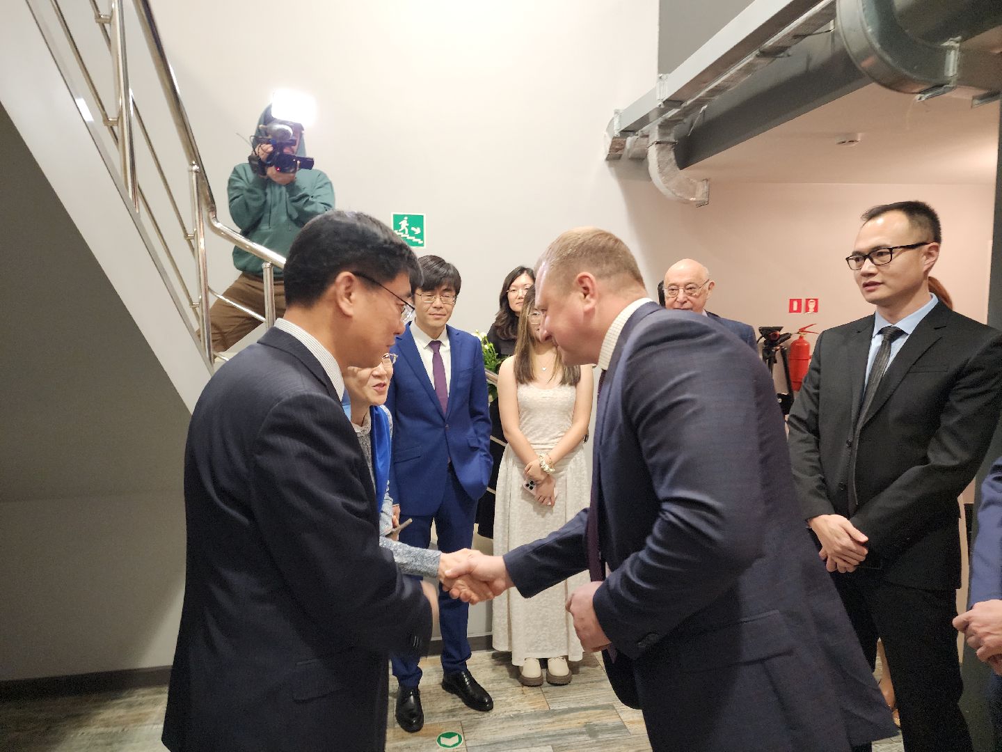 Черноголовка, Посольство Китая, Наука и искусство,