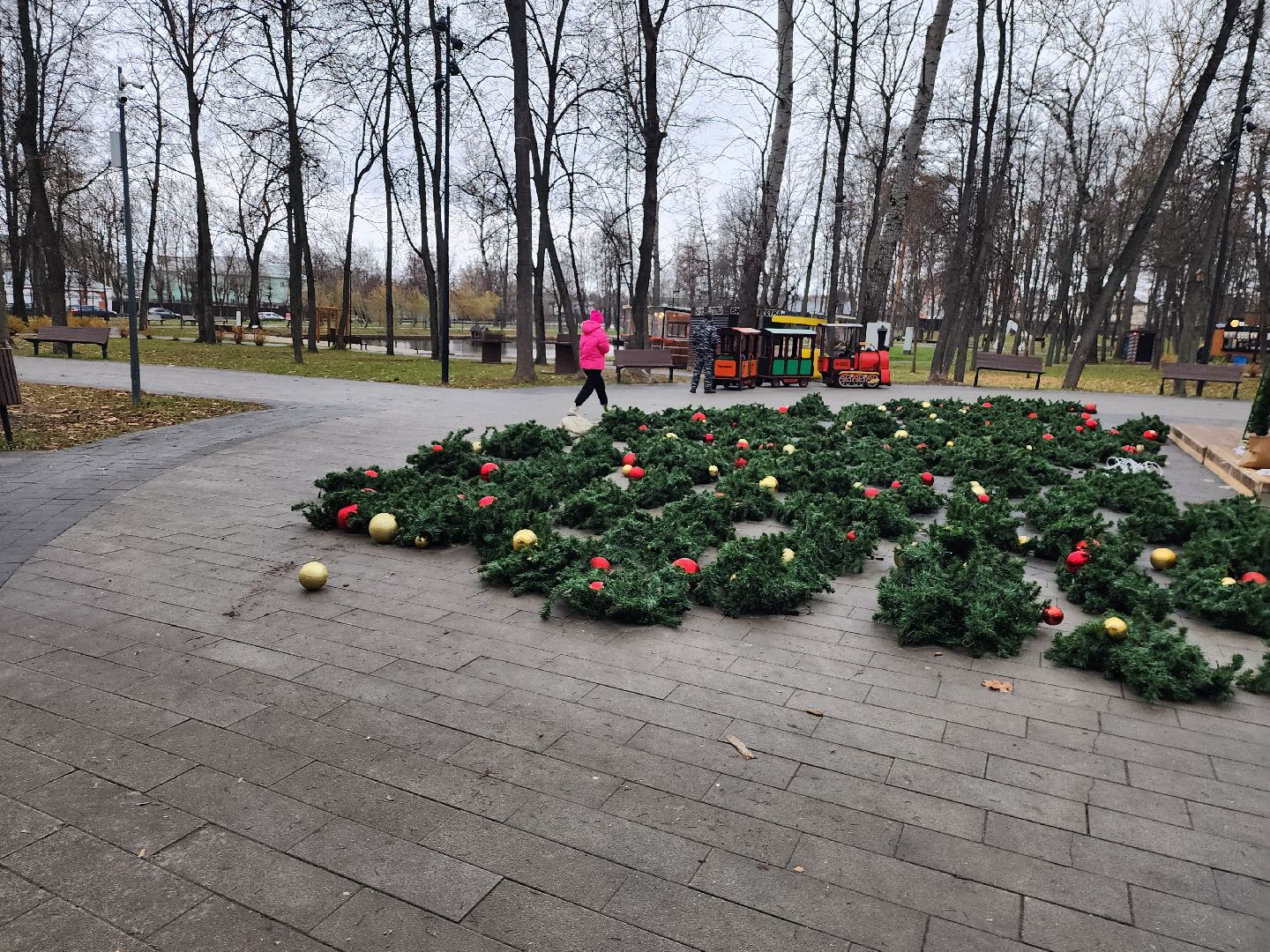 серпухов, новогодние праздники, елка желаний, парк имени олега степанова, комбинат благоустройства, вертикалки,