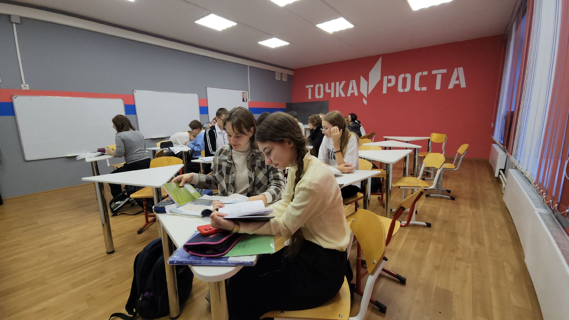 вертикалки, поселок, образовательный центр, цифровое образование, цифровые технологии, точка роста, школьники, принтер, моделирование, виртуальная реальность,