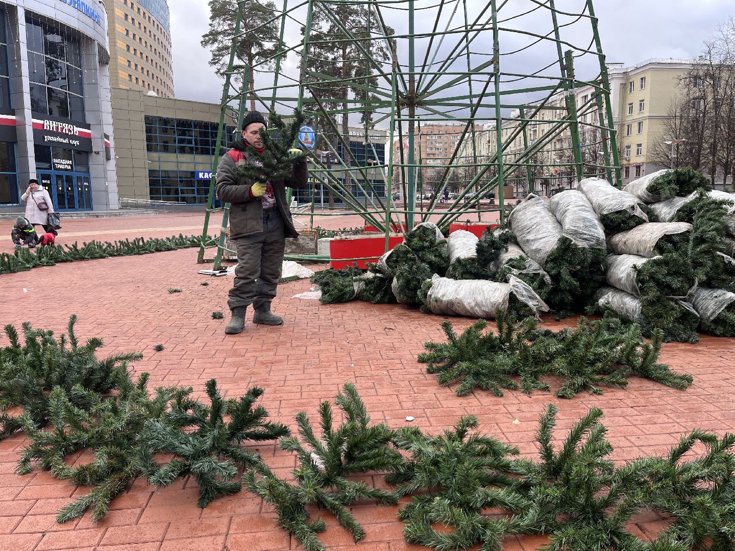 новый год, ёлка, новогодняя елка, новогодняя ель, новогоднее настроение,вертикальное видео, вертикалка,