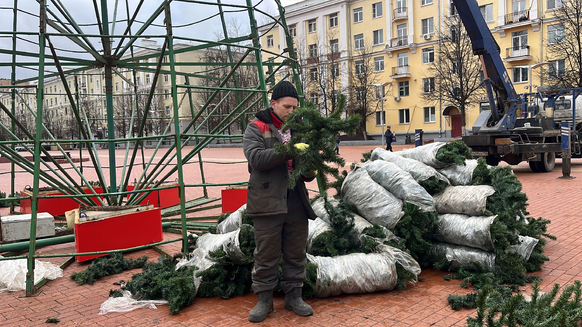 новый год, ёлка, новогодняя елка, новогодняя ель, новогоднее настроение,вертикальное видео, вертикалка,
