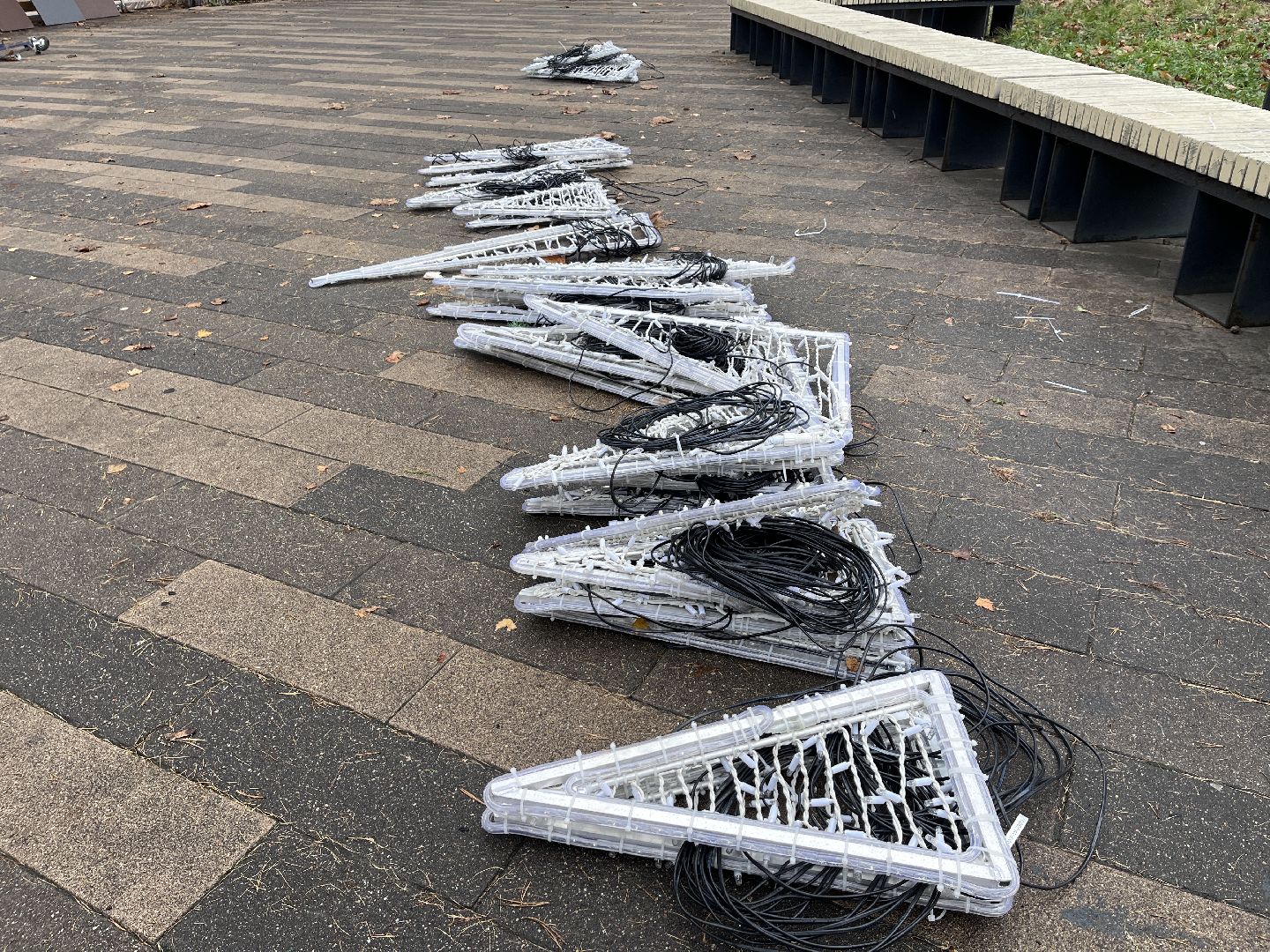 каток в парке, каток в центре города, парк пехорка, зима, зима 2024-2025, зима близко, зима в парках,вертикалка, вертикальное видео,