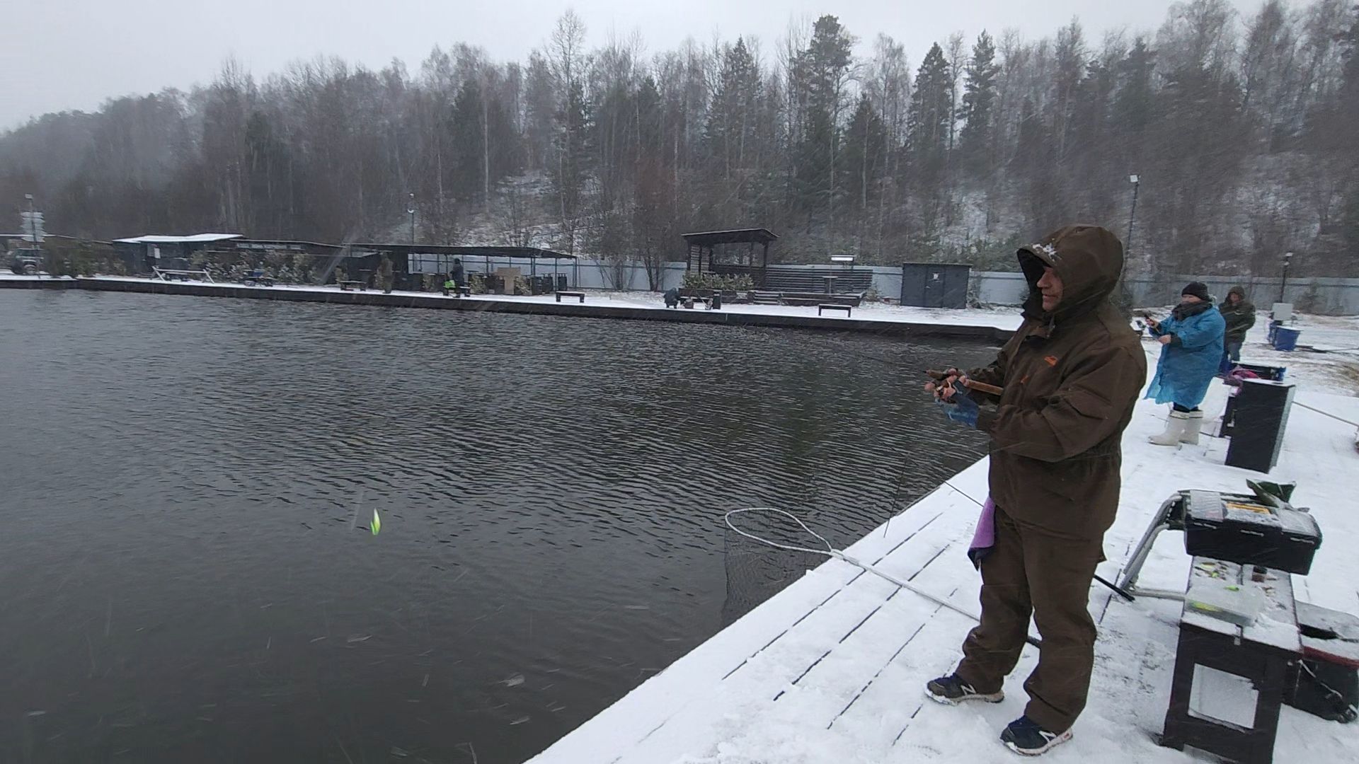 одинцово, отдых, рыбалка, форель, вертикалка, вертикальное видео,