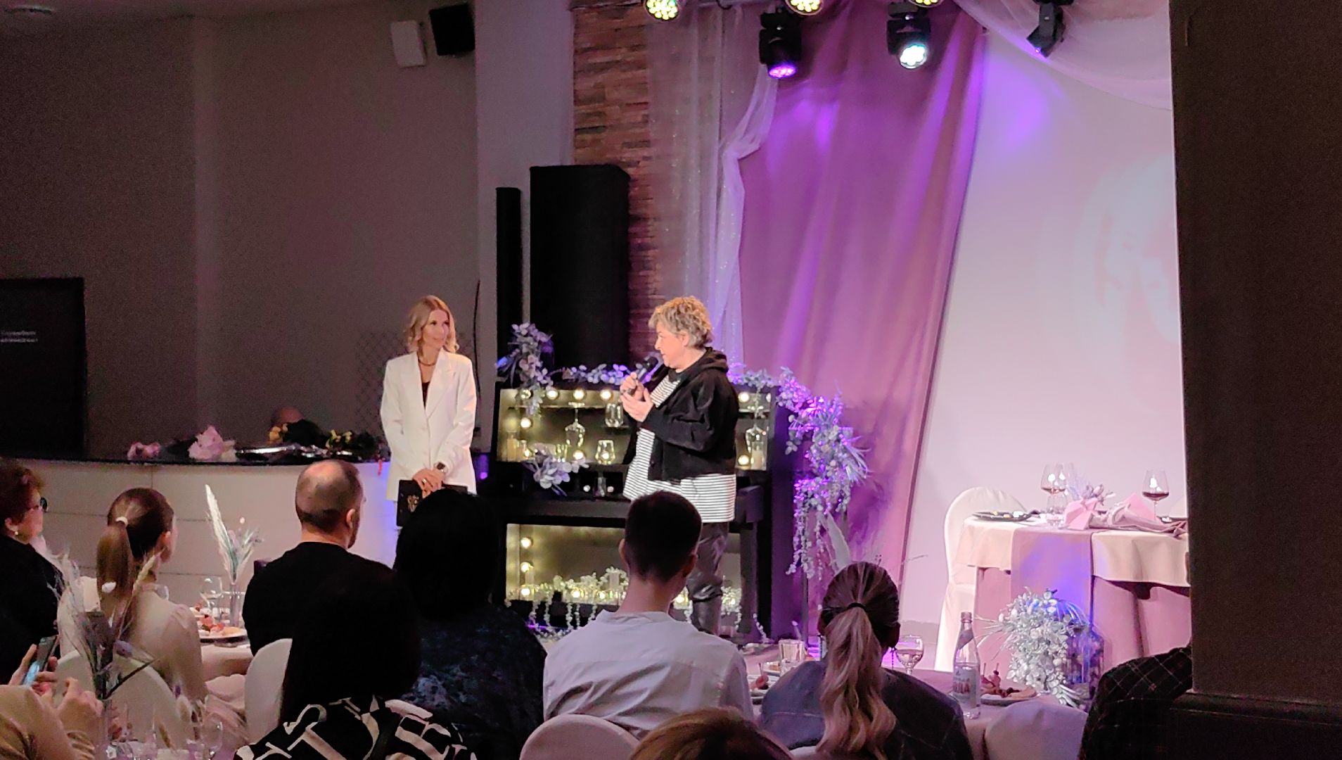 премьера спектакля, театр, актер, живая музыка, вертикалки