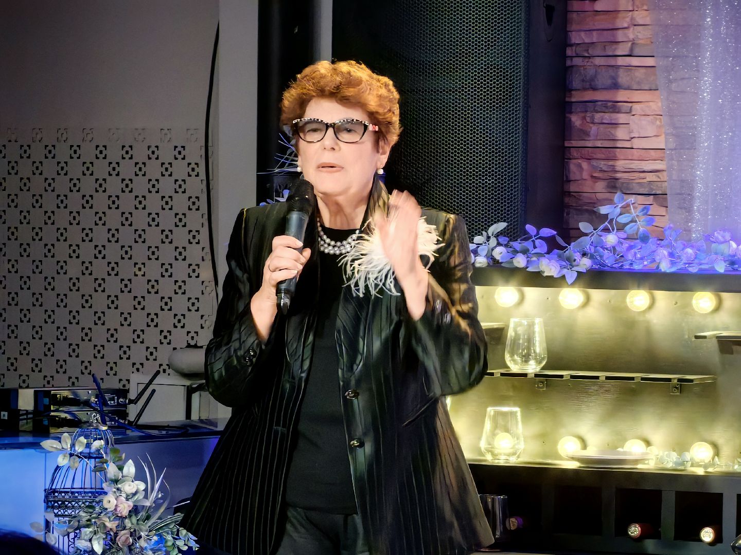 премьера спектакля, театр, актер, живая музыка, вертикалки