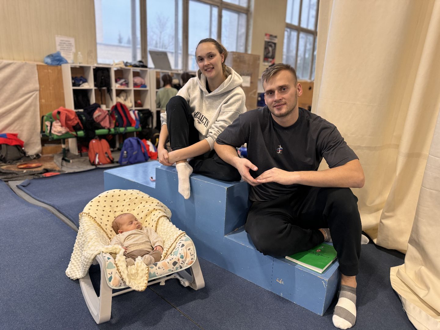 Спортивная акробатика, Старый городок, Акробаты из Одинцова, вертикальное видео, вертикалка