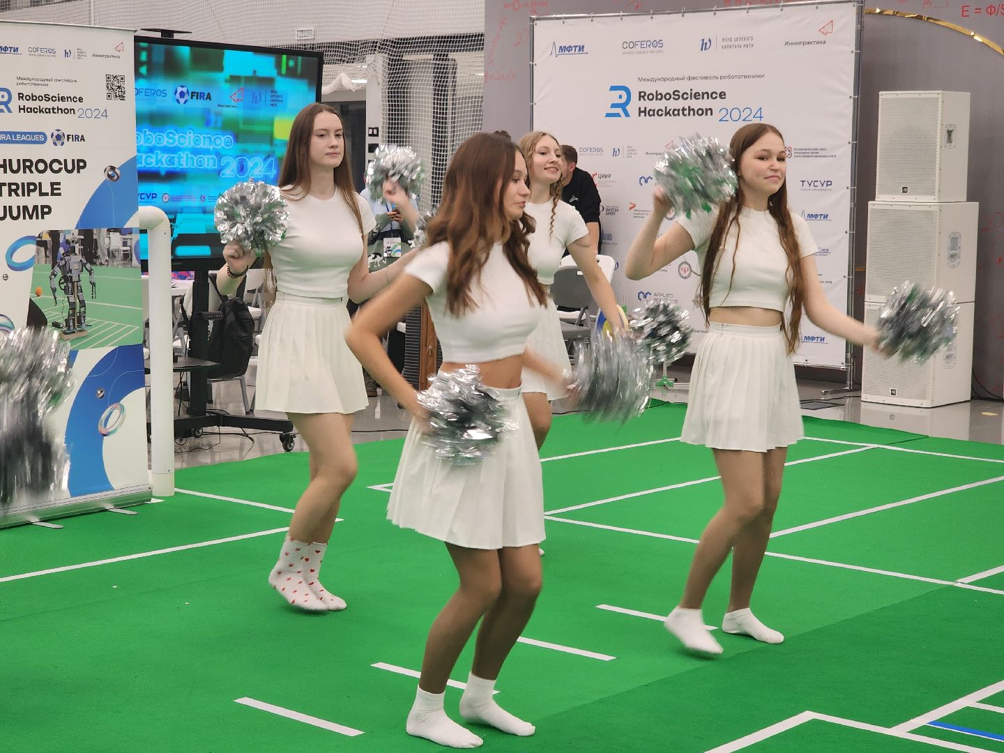 долгопрудный, технопарк физтех-лицея, робототехника, FPV-футбол, VR-очки,