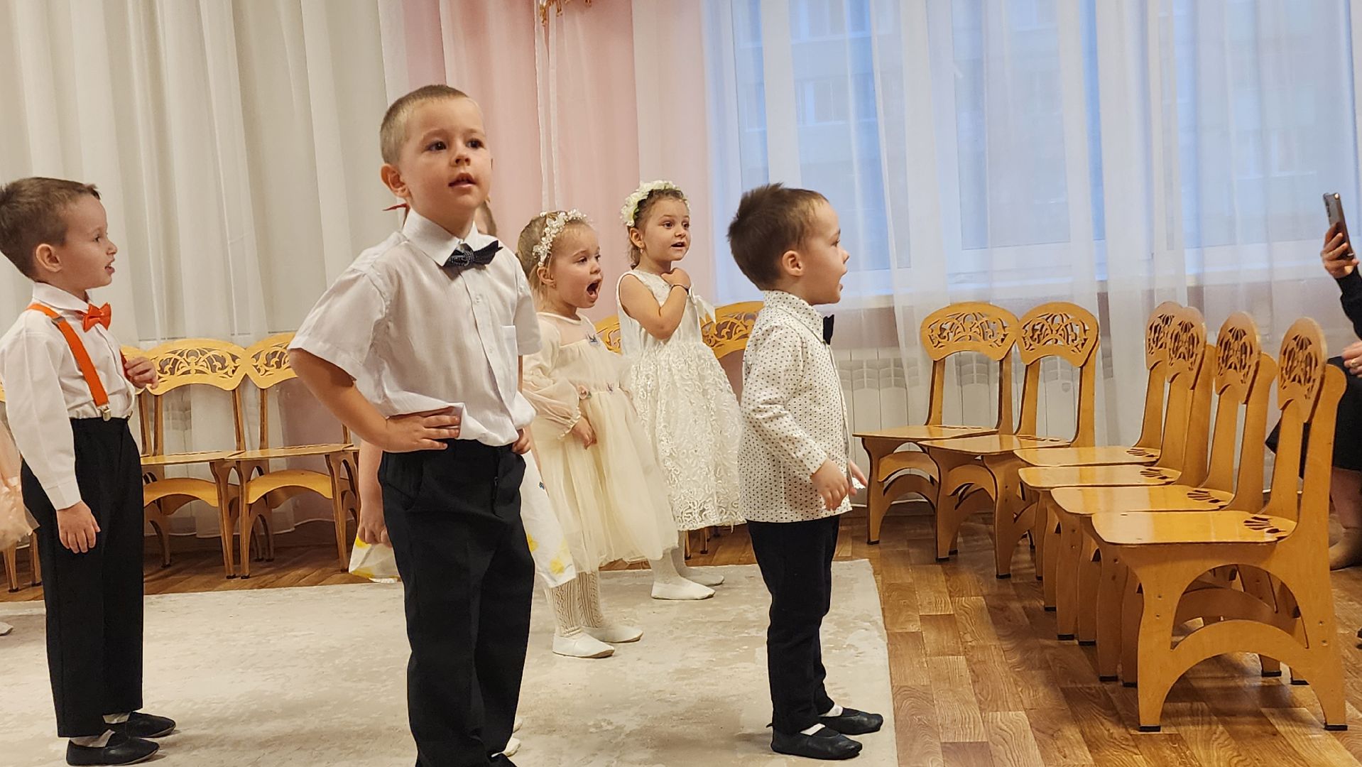 Бронницы, День мамы, Утренник в детском саду, Многодетная мама, Вертикалка, Вертикальное видео,