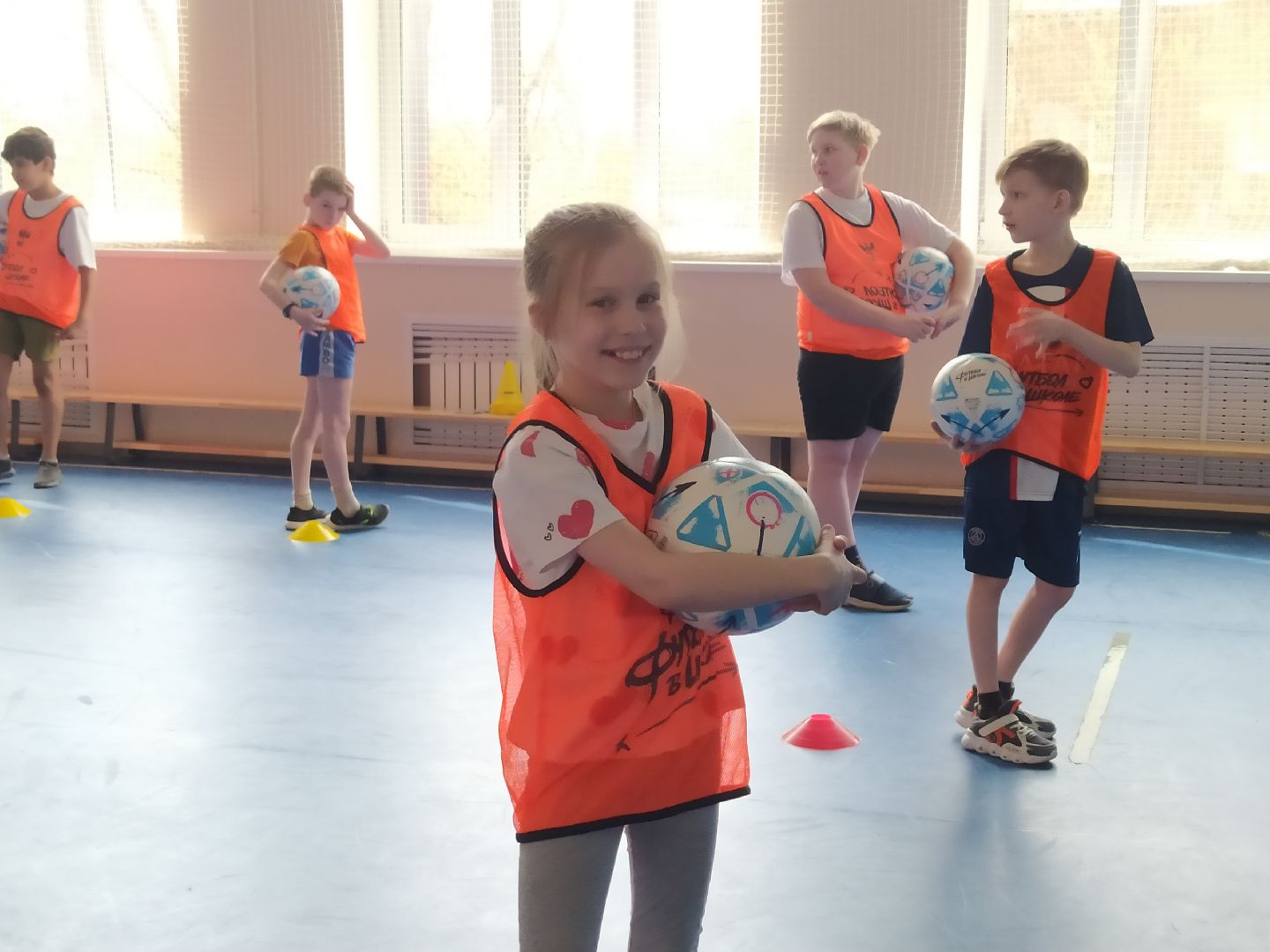 Спорт, футбол, инвентарь, мяч, школа