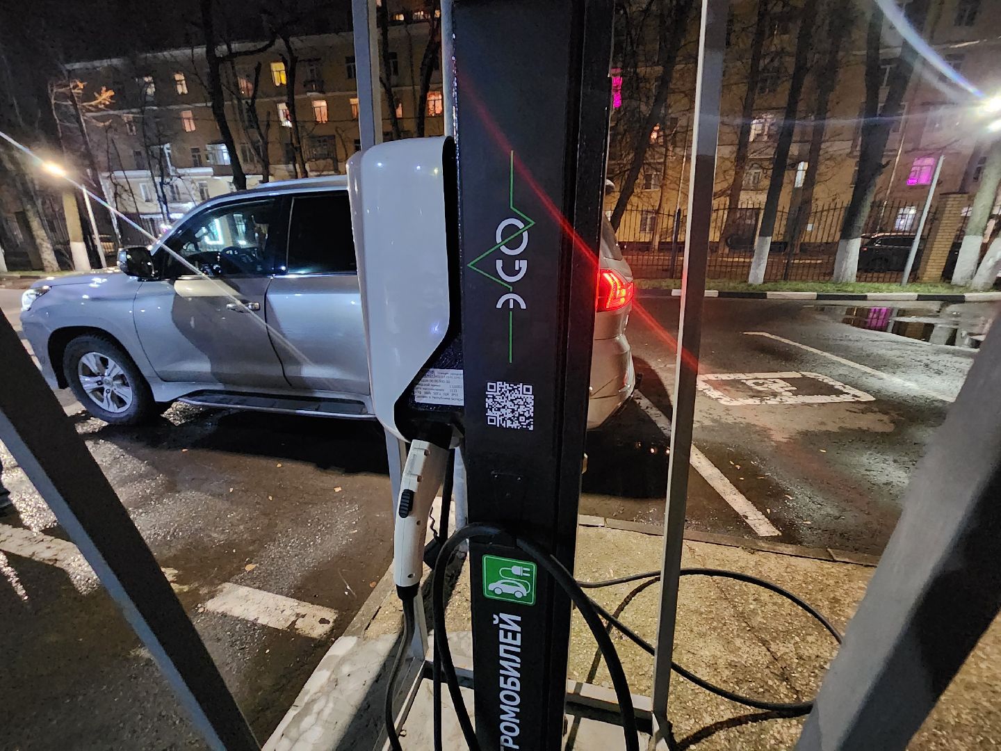 долгопрудный, мфти, электрокар, зарядная станция, вертикалки,