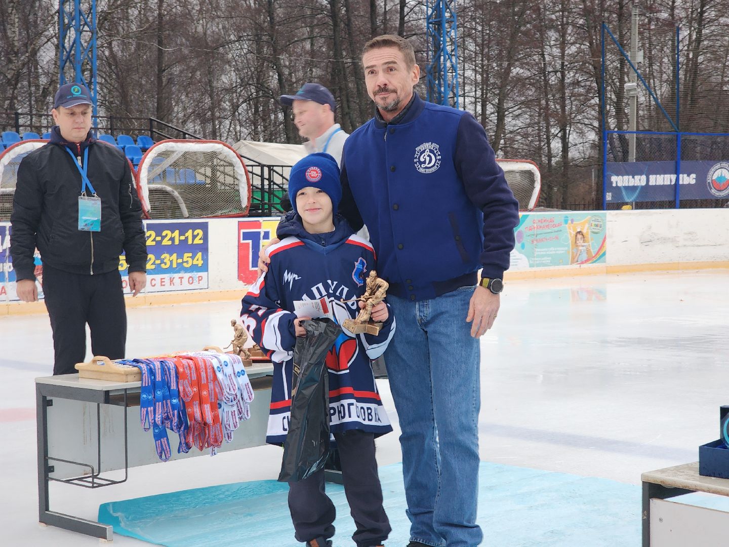 Черноголовка, Турнир по хоккею, Золотая шайба, вертикалки