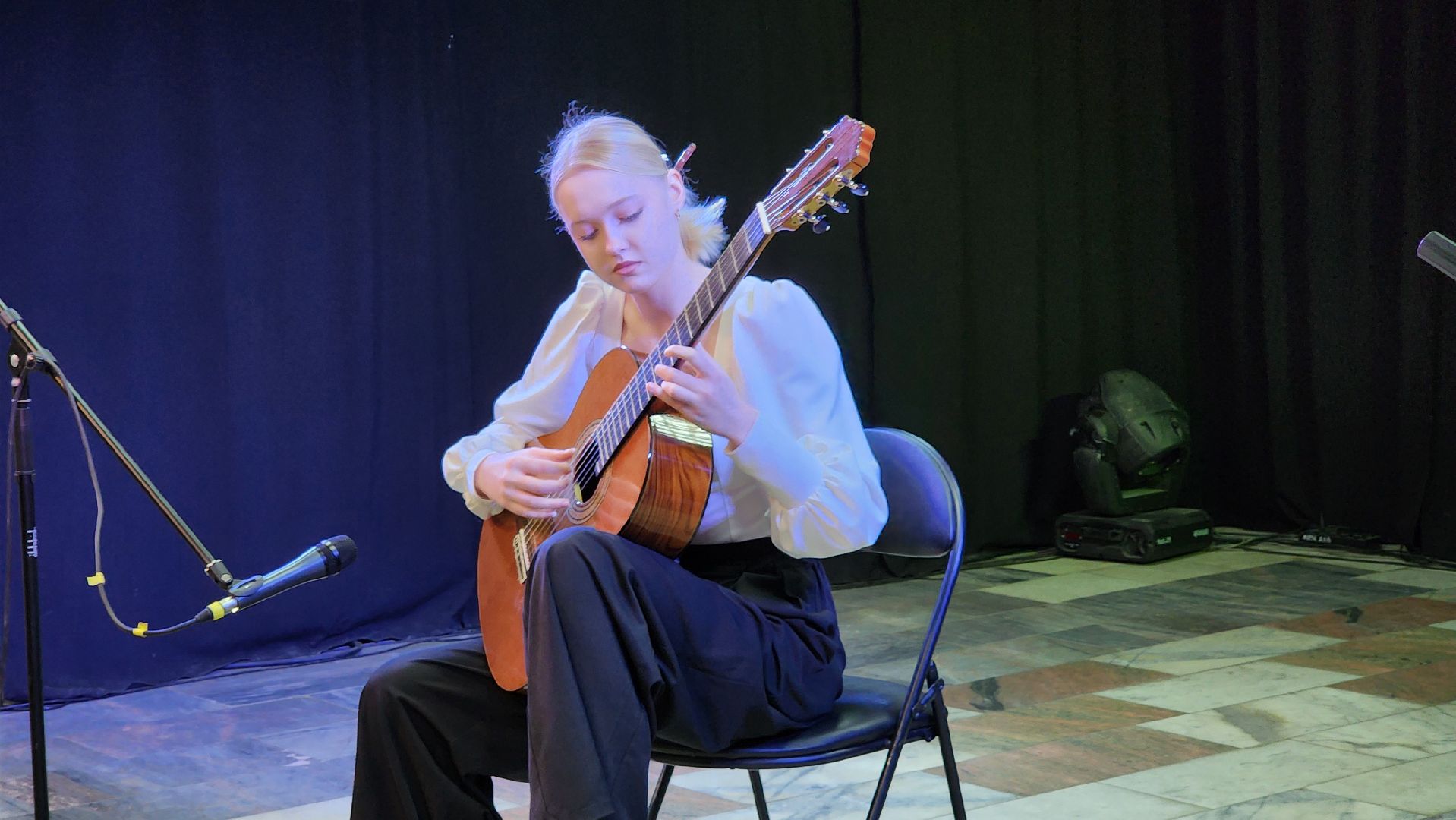 вертикалка, классика, училище гнесиных,