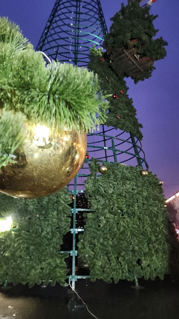 ёлка, новогодняя елка, электросталь, зимний сезон, праздник, новогоднее оформление, новогоднее настроение, новогоднее украшение, мбу, мбу благоустройство, вертикалка, вертикальное видео,