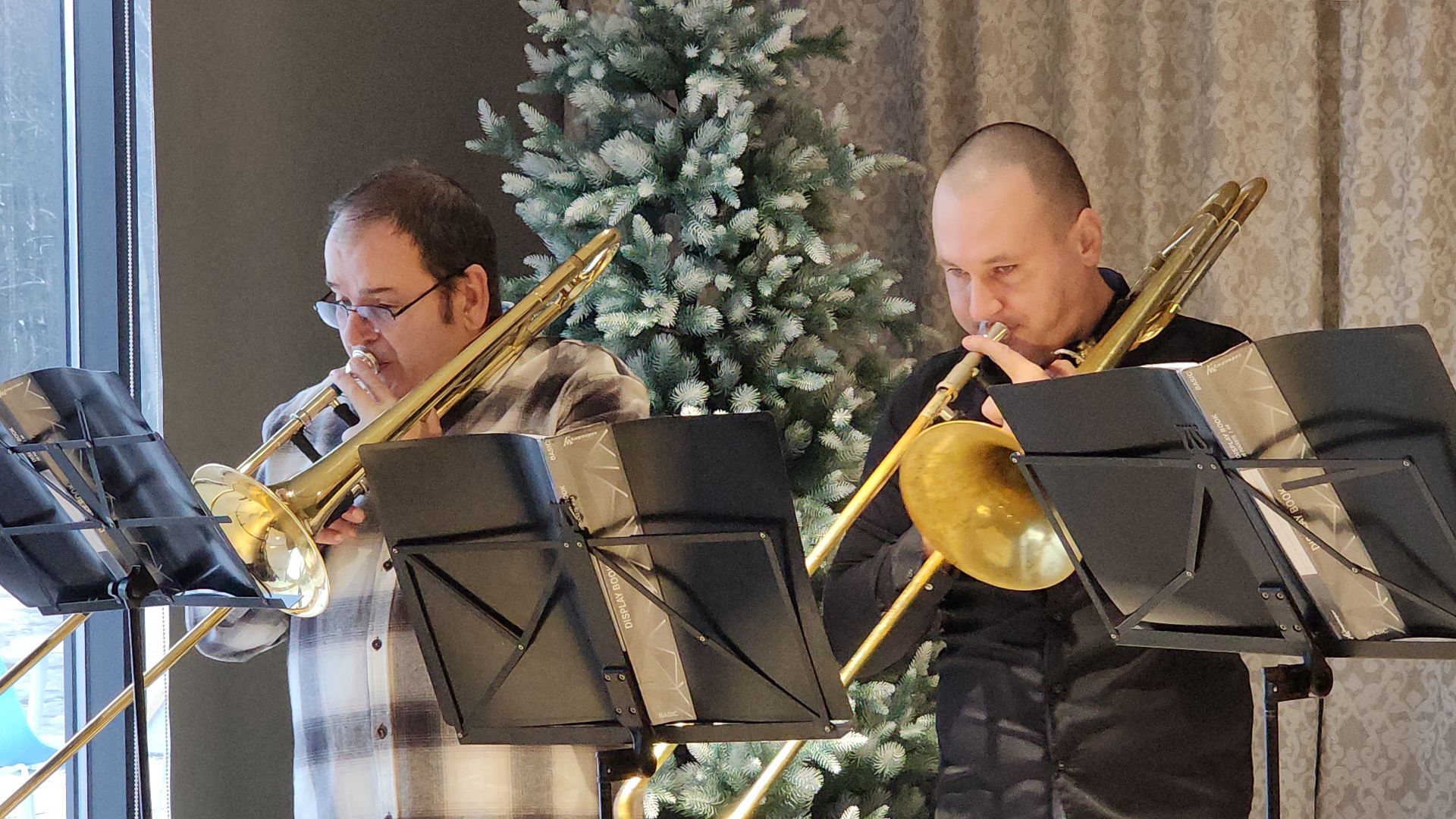 день матери, день мамы, праздник, концерт, парк авангард, парки подмосковья,