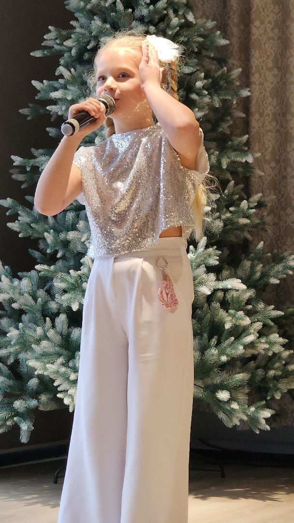 день матери, день мамы, праздник, концерт, парк авангард, парки подмосковья,