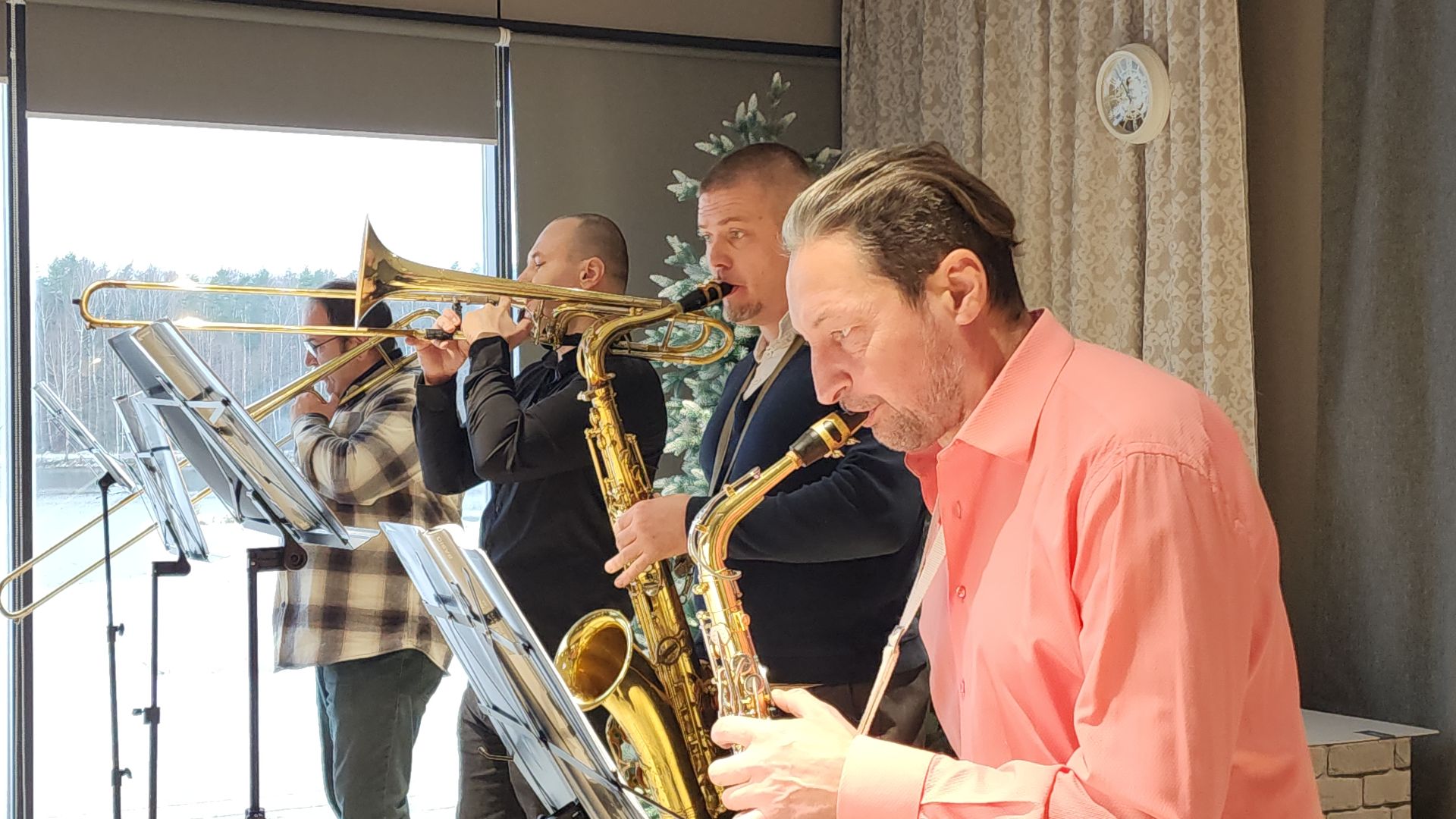 день матери, день мамы, праздник, концерт, парк авангард, парки подмосковья,