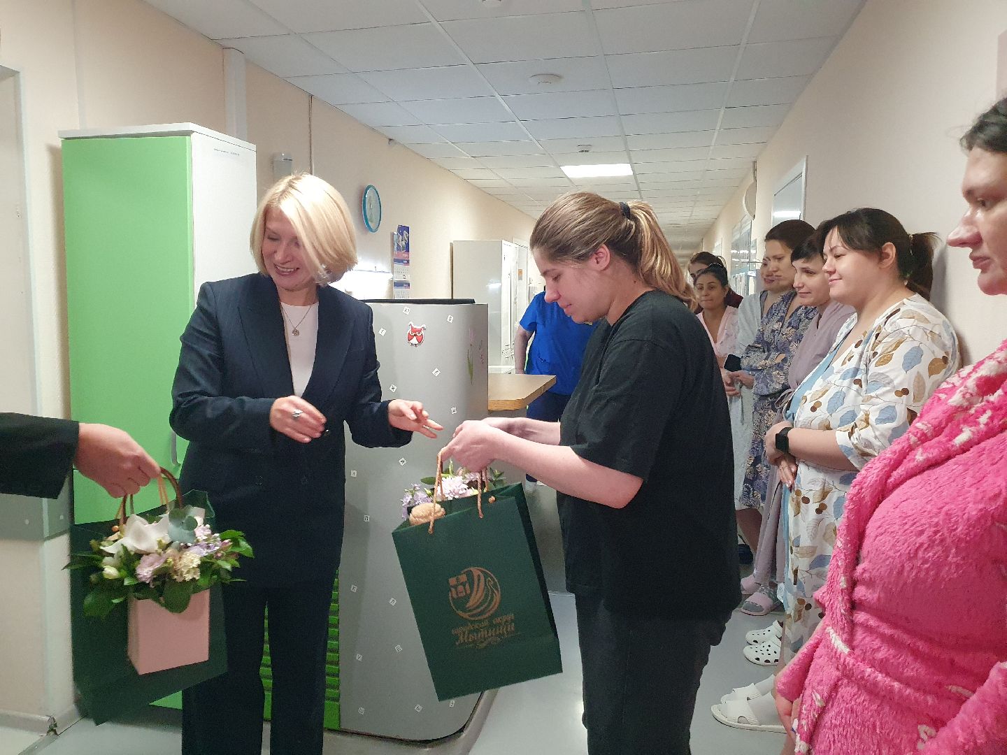 вертикалки, роддом, день матери, мытищи,