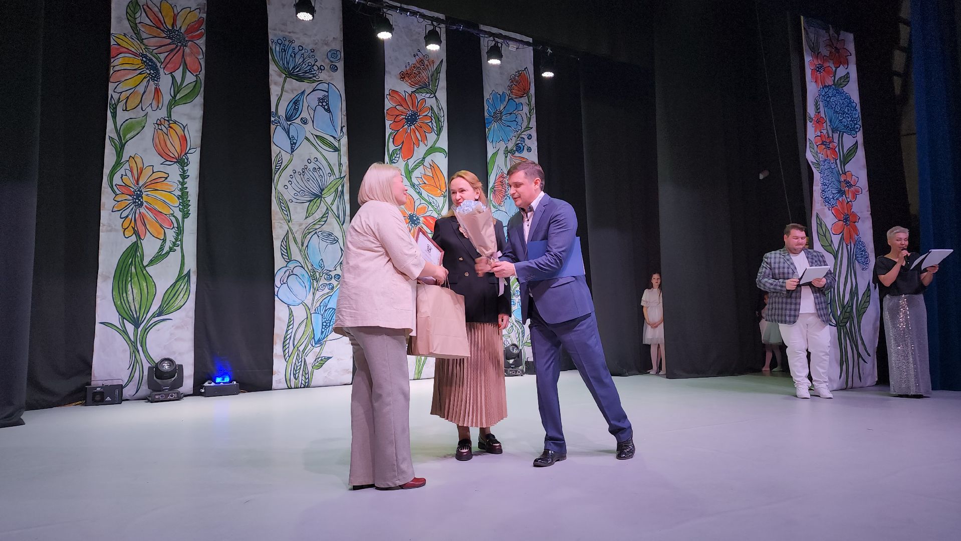 праздник, День матери, мамы подмосковья, многодетные мамы, дети, Лосино-Петровский,