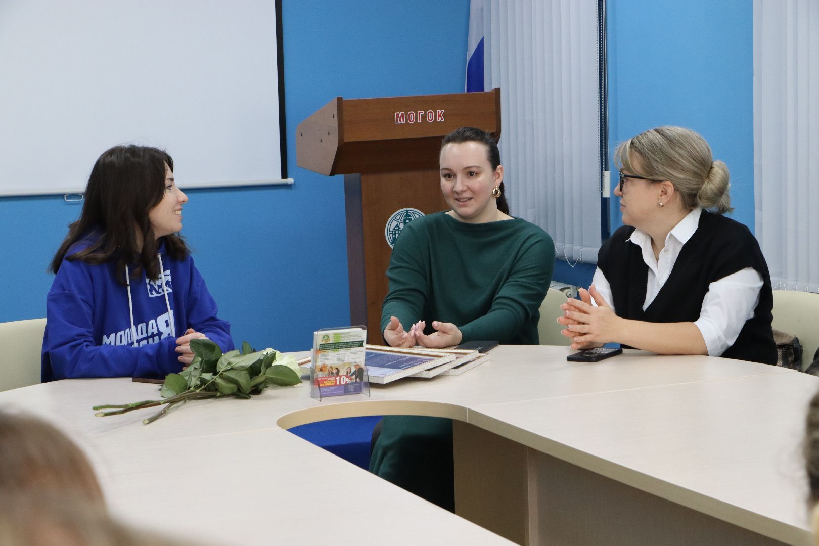 Серебряные Пруды, День матери, диалог на равных, колледж, студенты, вертикалки