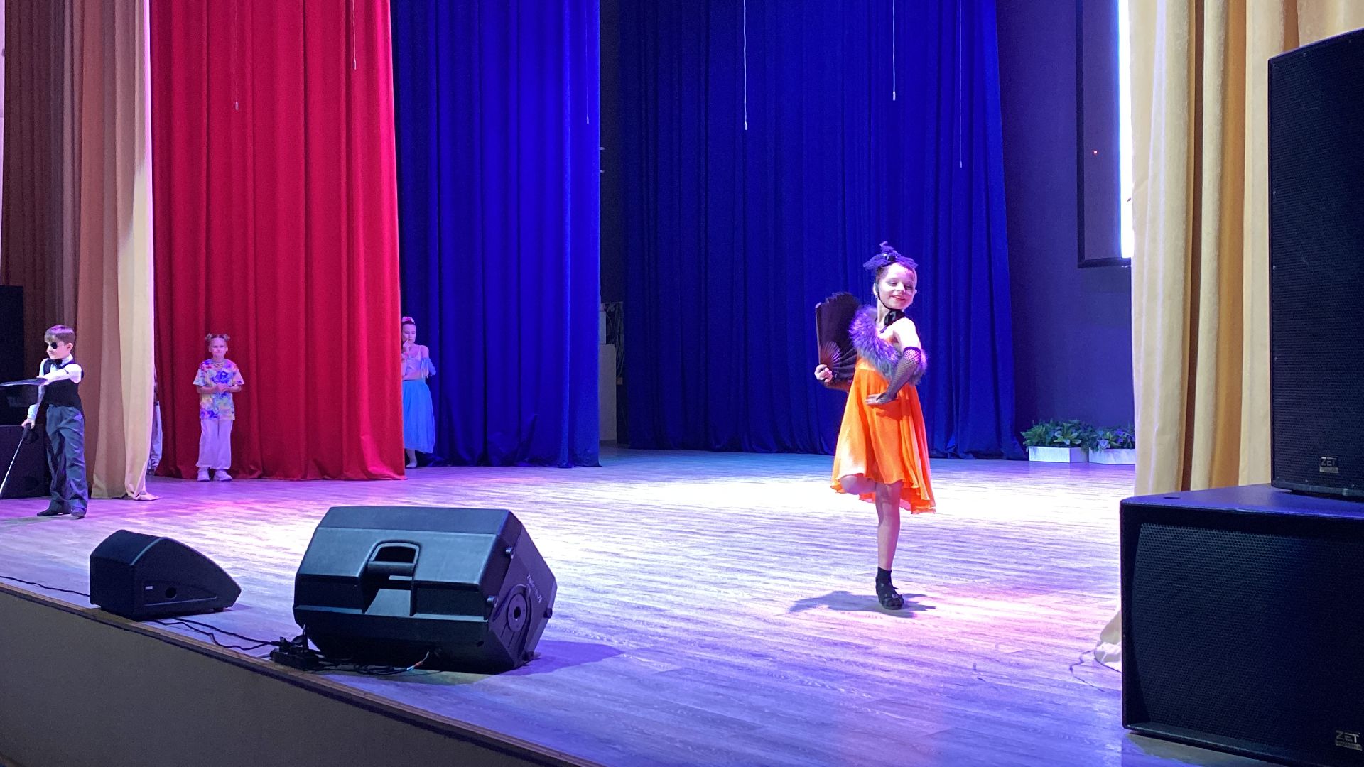 подольск, концерт, день матери, дворец молодежи,