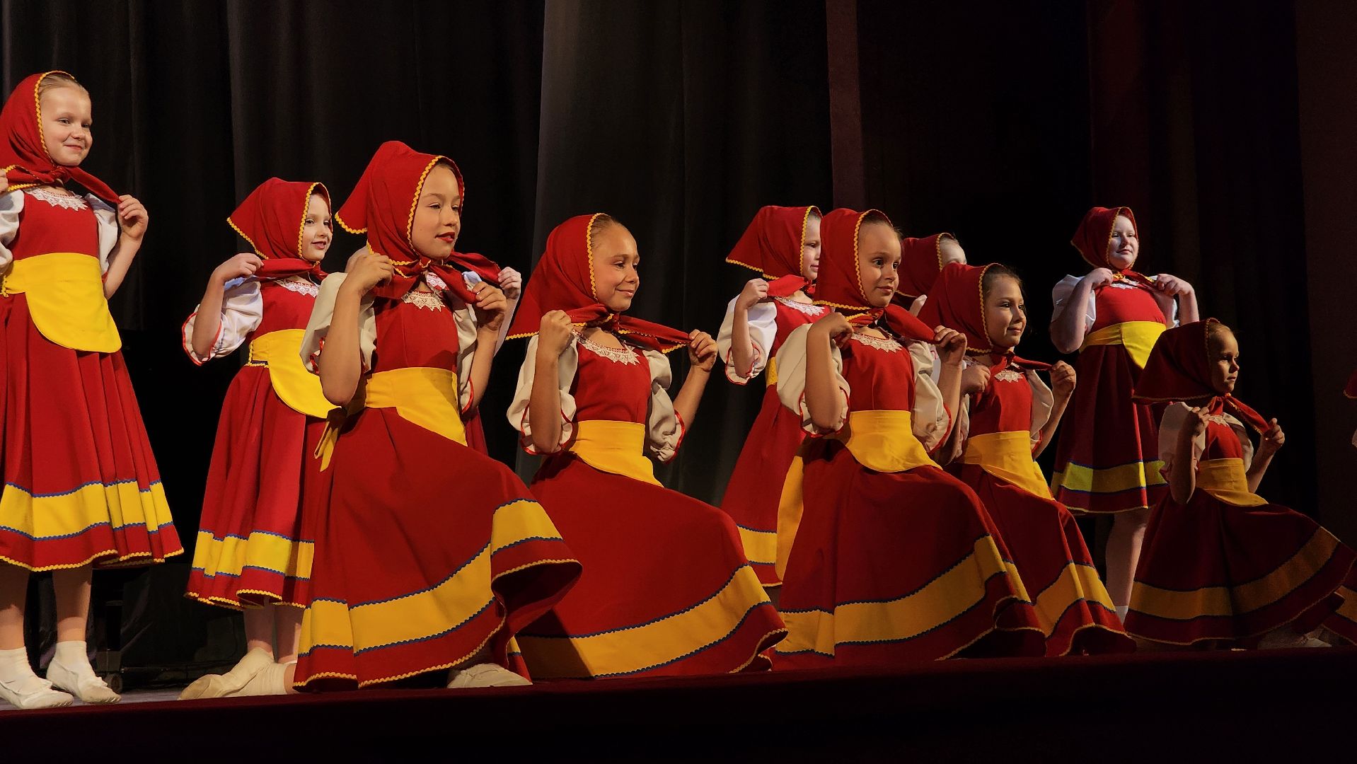 День матери, концерт, Центр культуры Акрихин, Старая Купавна, Богородский городской округ,