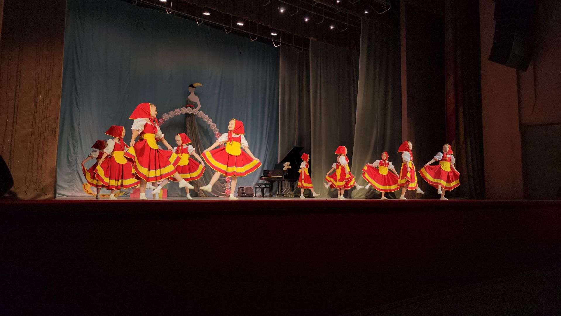 День матери, концерт, Центр культуры Акрихин, Старая Купавна, Богородский городской округ,