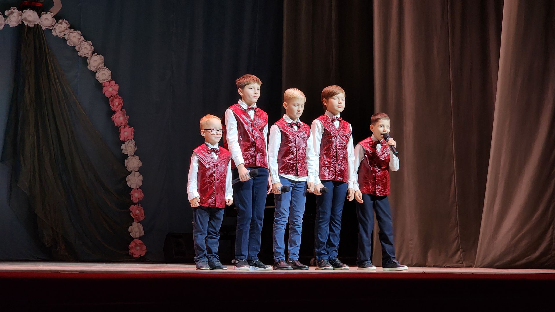 День матери, концерт, Центр культуры Акрихин, Старая Купавна, Богородский городской округ,