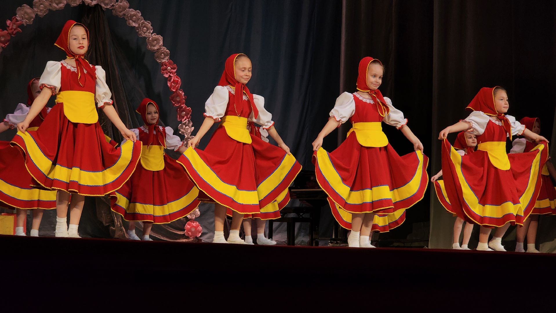 День матери, концерт, Центр культуры Акрихин, Старая Купавна, Богородский городской округ,