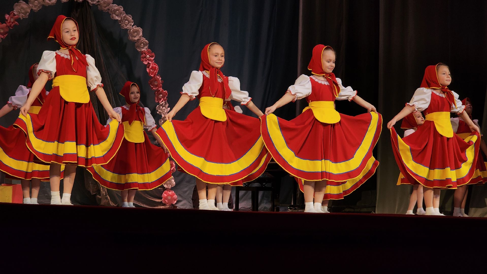 День матери, концерт, Центр культуры Акрихин, Старая Купавна, Богородский городской округ,