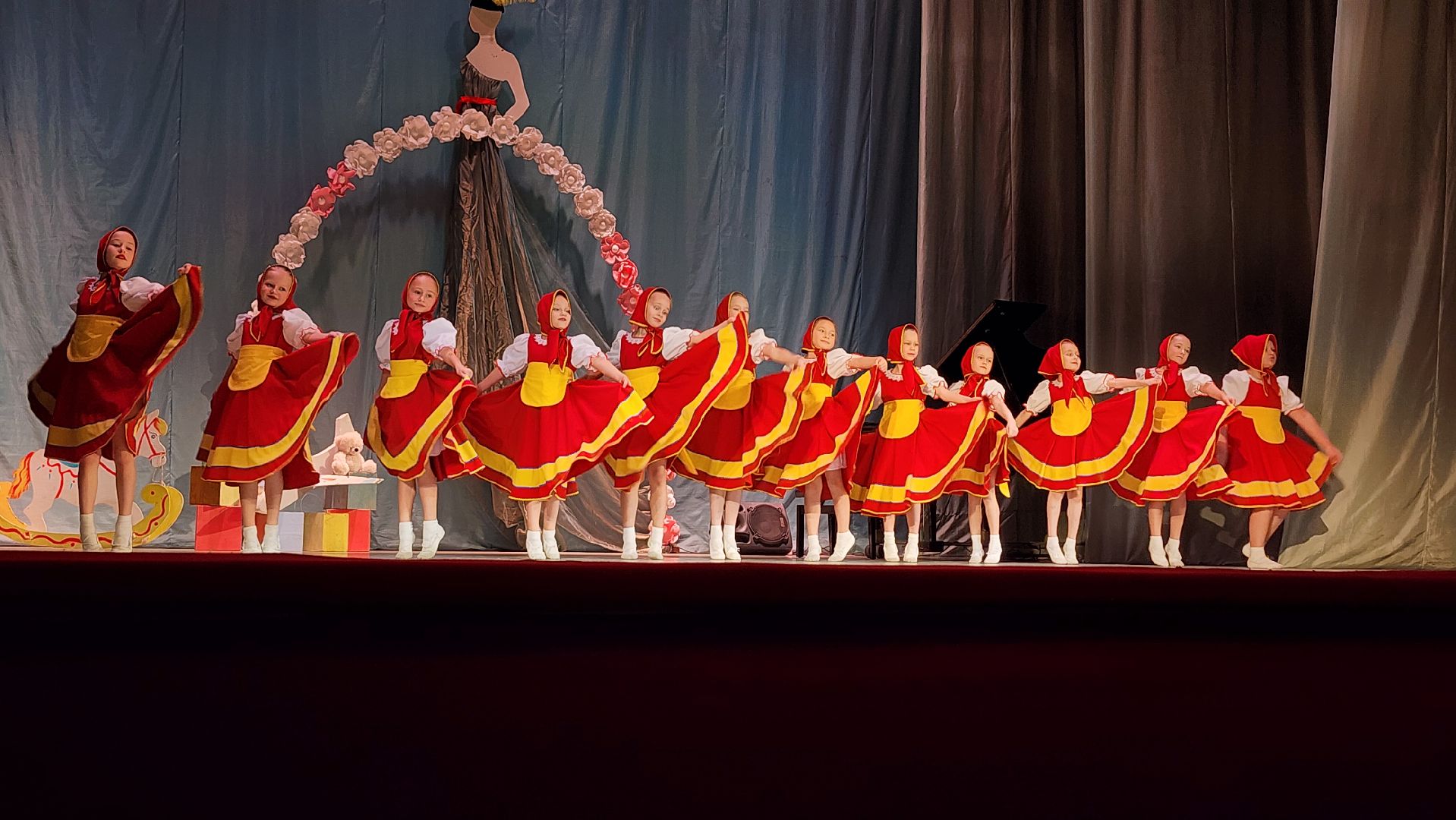 День матери, концерт, Центр культуры Акрихин, Старая Купавна, Богородский городской округ,