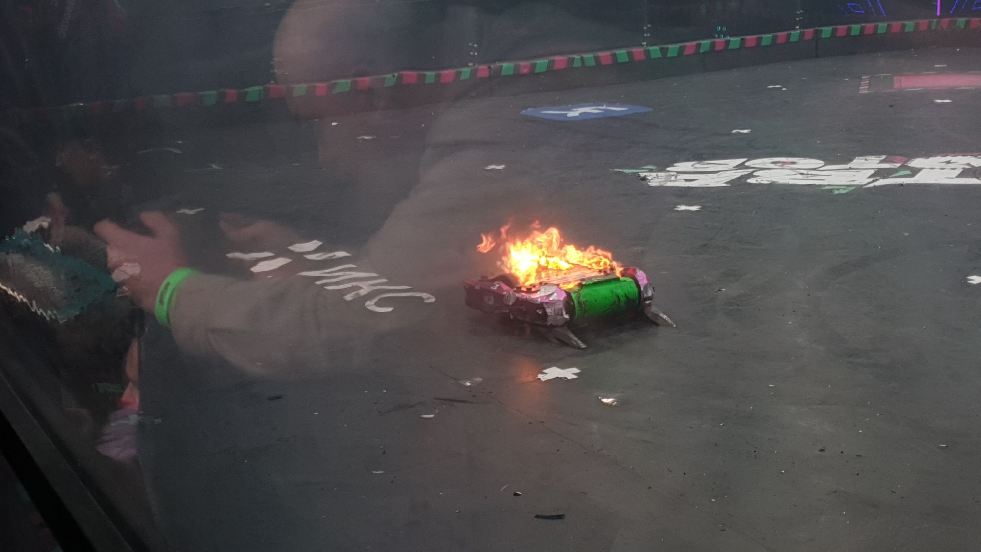 вертикалки, мытищи, арена мытищи, роботы, битва роботов,